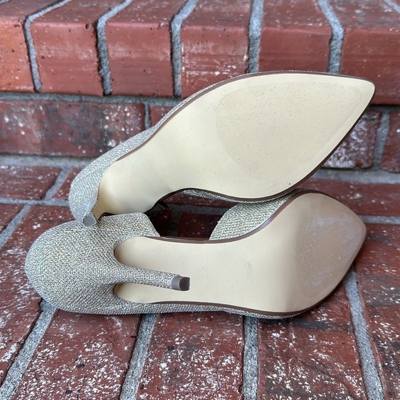 Steve Madden Gold Glitter Daancer Pumps Women's Size 10 - Picture 7 of 8